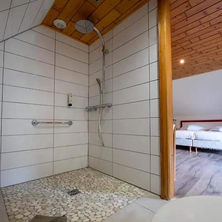 Logis Restaurant Le Faude 2*
