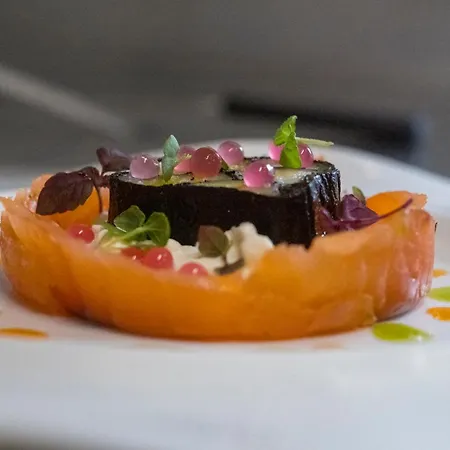 Logis Restaurant Le Faude Hotel 2*