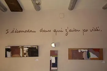 מלון Logis Restaurant Le Faude 2*