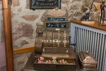 Logis Restaurant Le Faude Hotel 2*