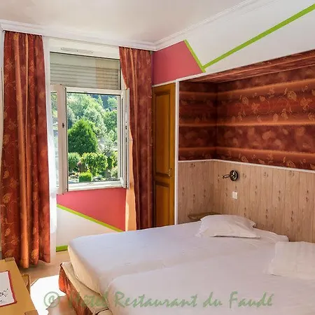 מלון Logis Restaurant Le Faude