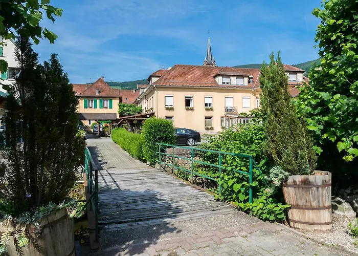 Logis Hotel Restaurant Le Faude