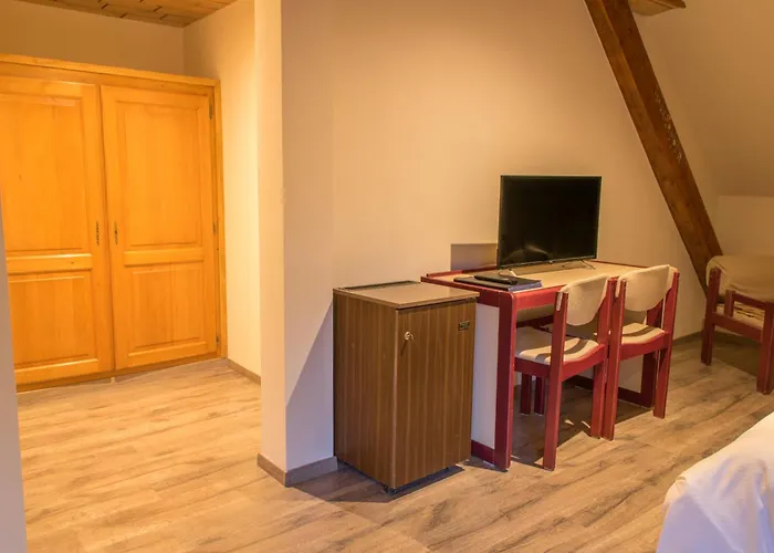 Logis Hotel Restaurant Le Faude