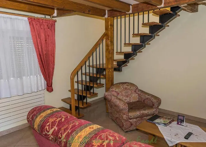 Logis Hotel Restaurant Le Faude 2*