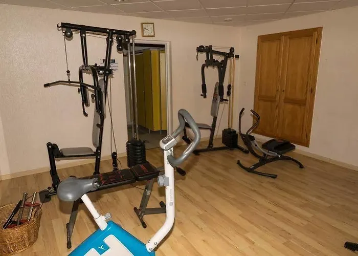 Hotel Logis Hotel Restaurant Le Faude